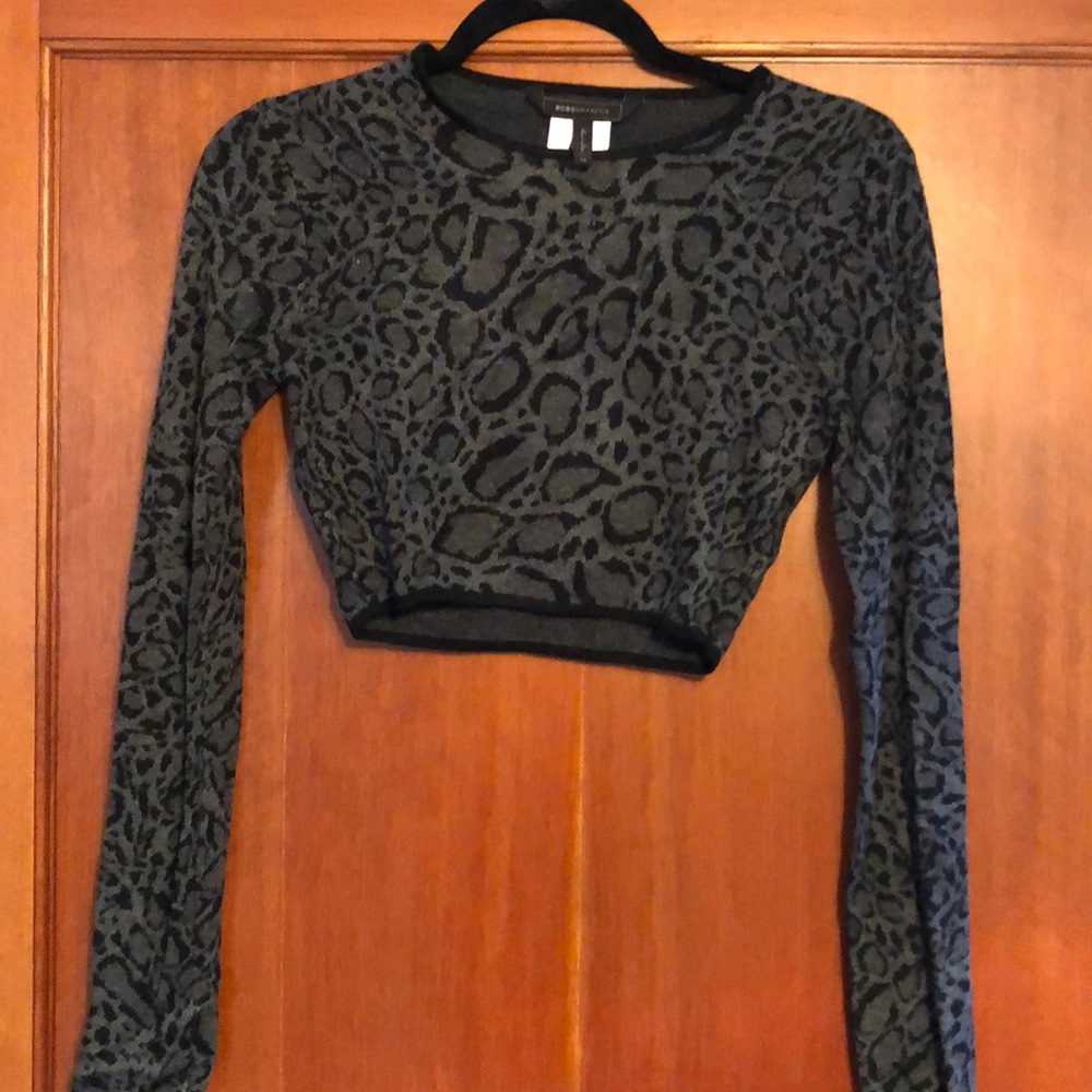 Super cute crop top sweater!